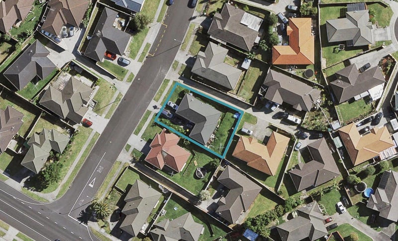 108 Glenveagh Park Drive, Weymouth, Auckland - Carousel 1
