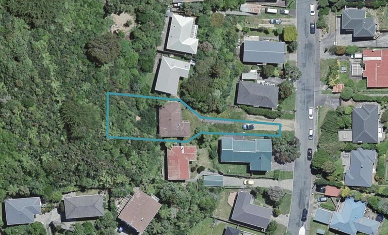 137 Parkvale Road, Karori, Wellington - Carousel 1