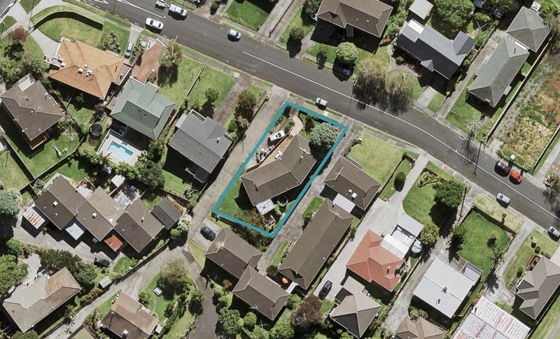 40 Littlejohn Street, Hillsborough, Auckland - Carousel 1
