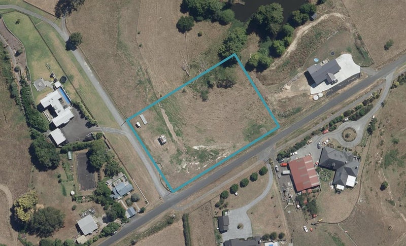 170 Wallace Road, Temple View, Hamilton - Carousel 1