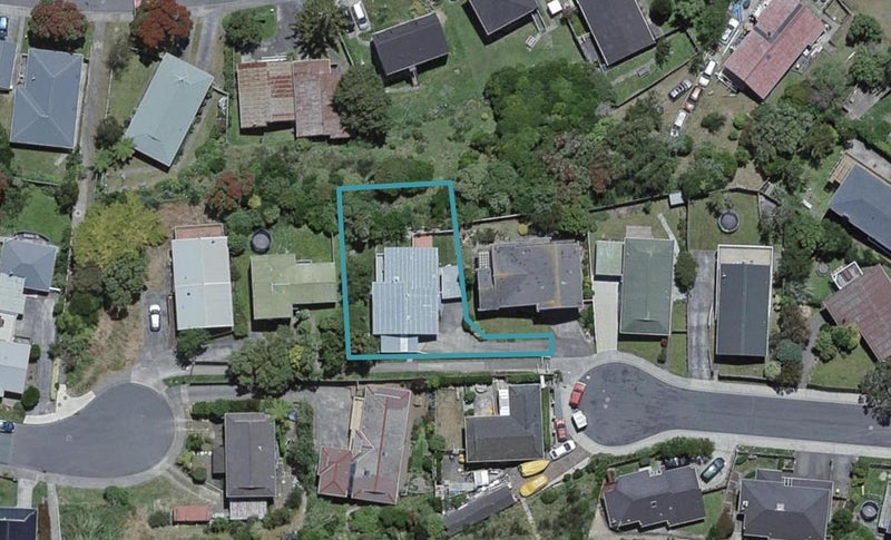 10 Sloane Terrace, Newlands, Wellington - Carousel 1