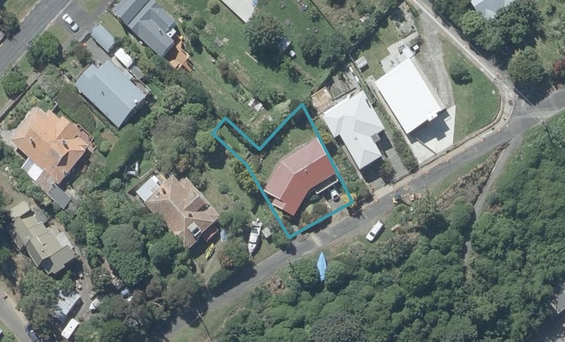 28A Island Terrace, Port Chalmers, Dunedin - Carousel 1