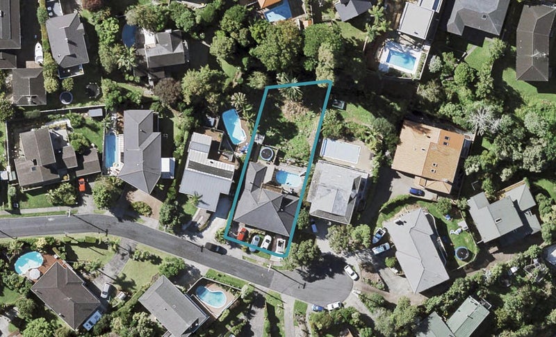 10 Gibson Place, Mellons Bay, Auckland - Carousel 1