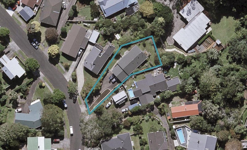16 Magnolia Drive, Westown, New Plymouth - Carousel 1