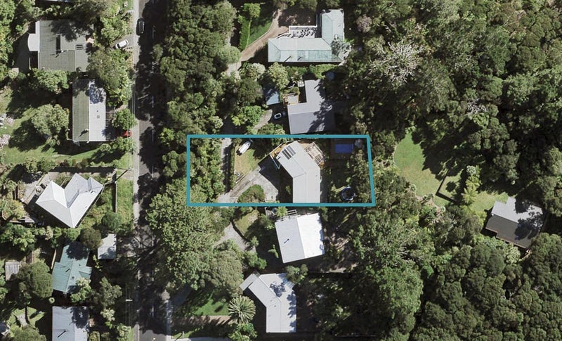 45 Woodfern Crescent, Titirangi, Auckland - Carousel 1