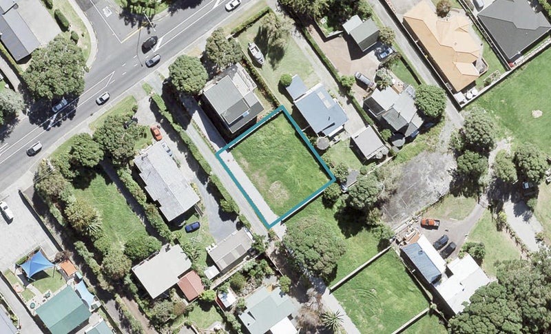 869A Whangaparaoa Road, Manly, Whangaparaoa - Carousel 1