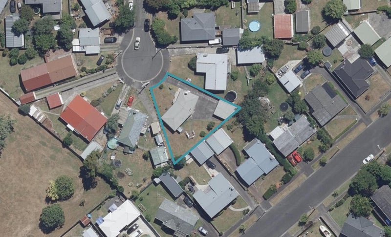 7 Hugh Place, St Andrews, Hamilton - Carousel 1