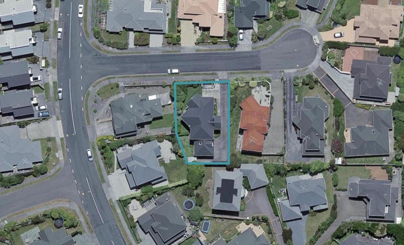 4 Radstock Grove, Churton Park, Wellington - Carousel 1