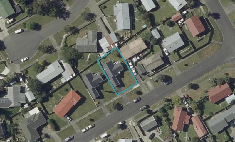 8 Dalwood Grove, Highbury, Palmerston North - Carousel 1