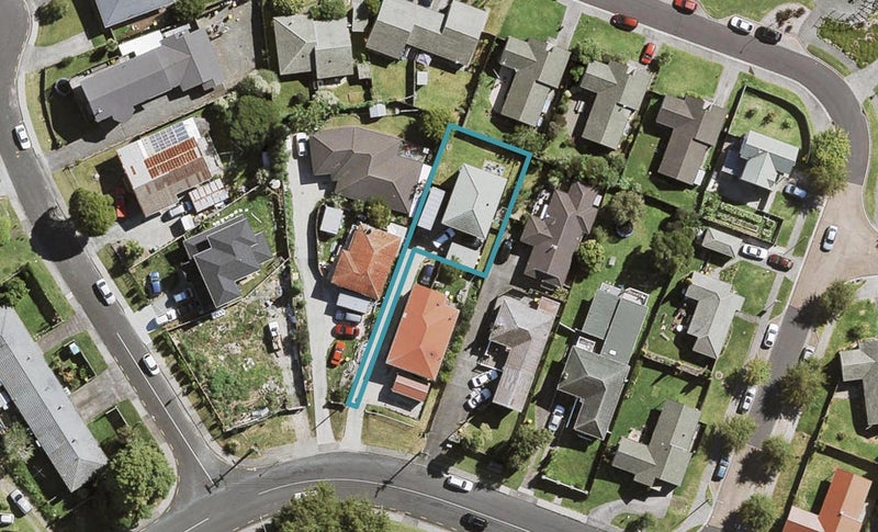 18A Awaroa Road, Sunnyvale, Auckland - Carousel 1