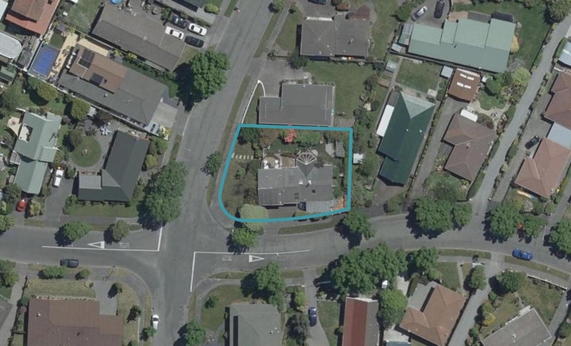 22 Connemara Drive, Northwood, Christchurch - Carousel 1