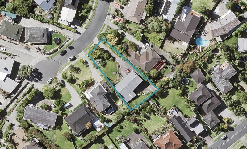 6 Nickleby Place, Mellons Bay, Auckland - Carousel 1