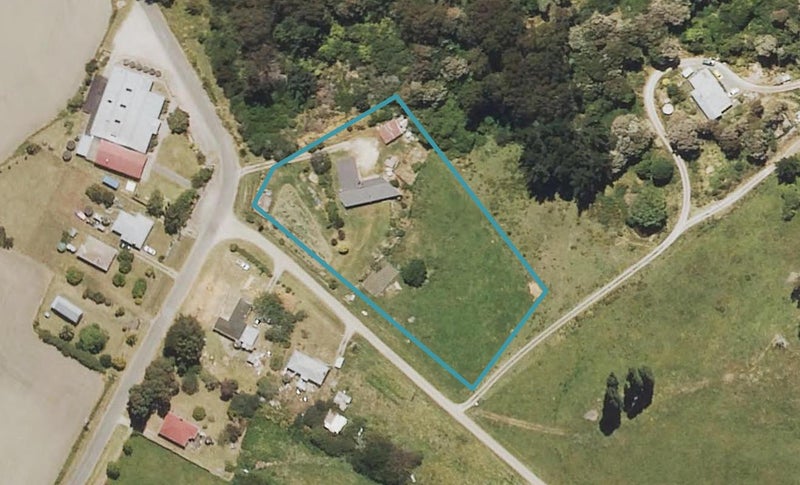 44 Waihirere Domain Road, Gisborne - Carousel 1