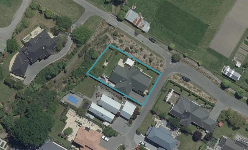 2 Heacham Lane, Harewood, Christchurch - Carousel 1