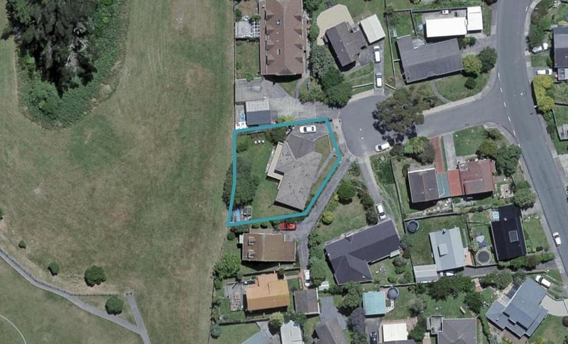 8 Orange Grove, Churton Park, Wellington - Carousel 1