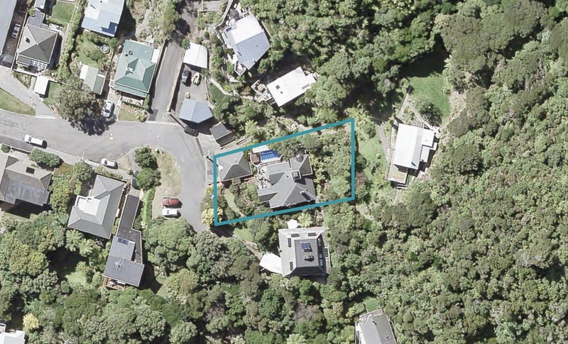 43 Totara Street, Eastbourne, Lower Hutt - Carousel 1
