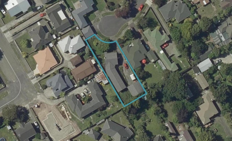 11 Chester Crescent, West End, Palmerston North - Carousel 1