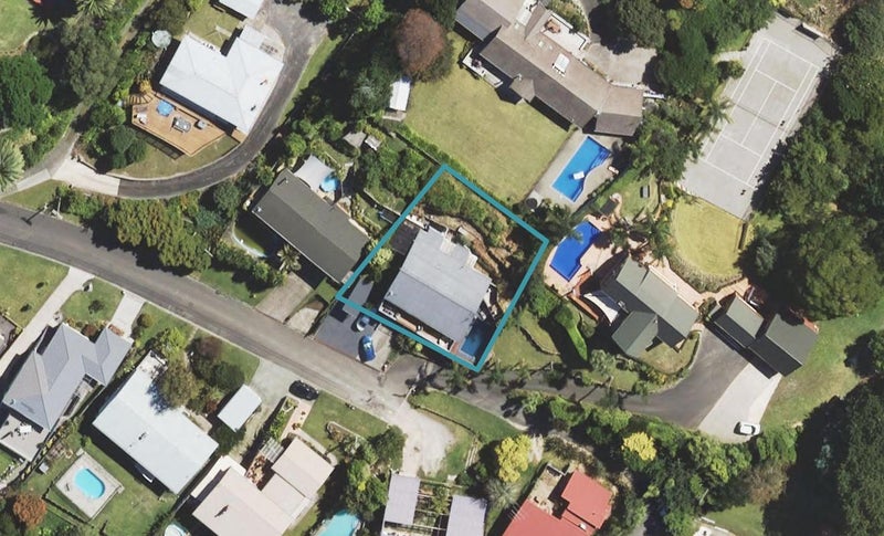 12 Belgium Terrace, Mangapapa, Gisborne - Carousel 1