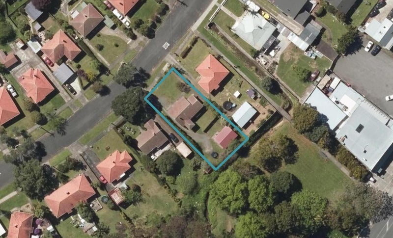 33 First Avenue, Avenues, Whangarei - Carousel 1