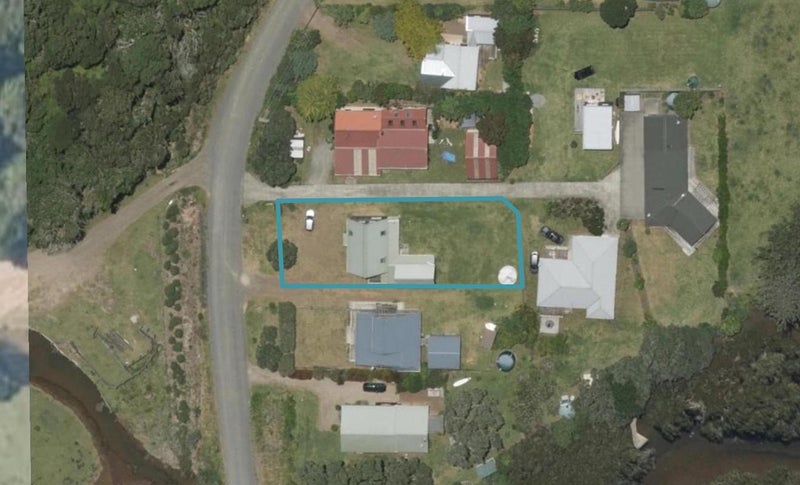 21 Clements Road, Matapouri, Whangārei - Carousel 1