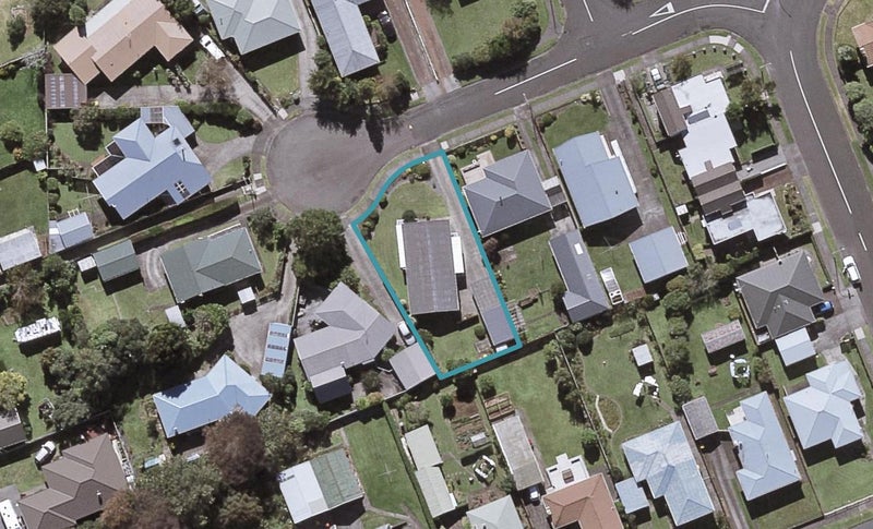 7 Kennedy Place, Merrilands, New Plymouth - Carousel 1