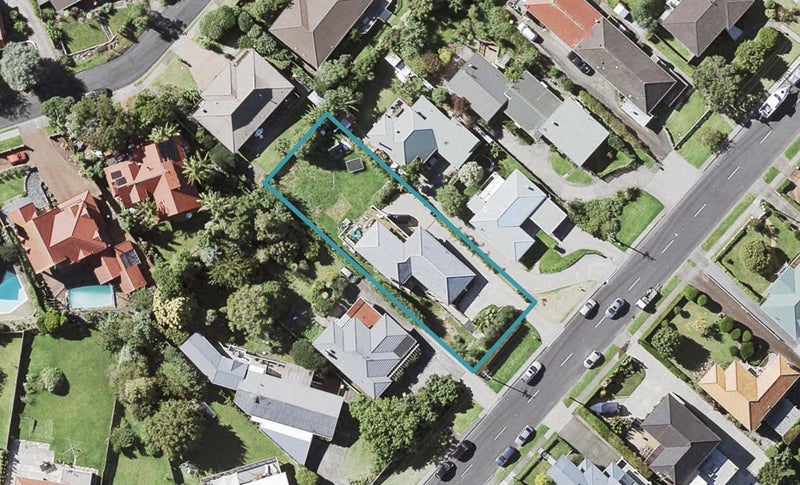 44 Mellons Bay Road, Mellons Bay, Auckland - Carousel 1