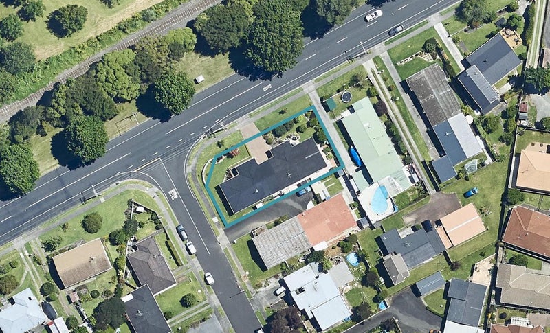 304 Ngatai Road, Bellevue, Tauranga - Carousel 1