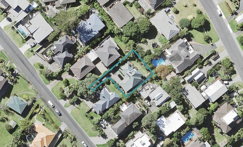 5B Scarboro Terrace, Murrays Bay, Auckland - Carousel 1