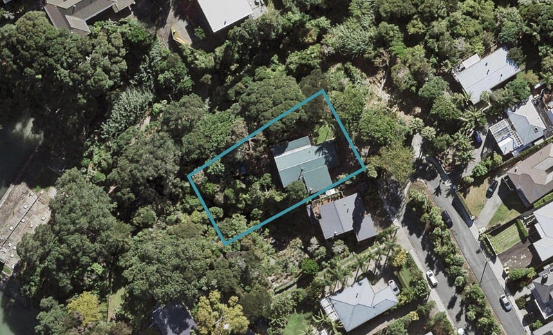 44 Tizard Road, Birkenhead, Auckland - Carousel 1