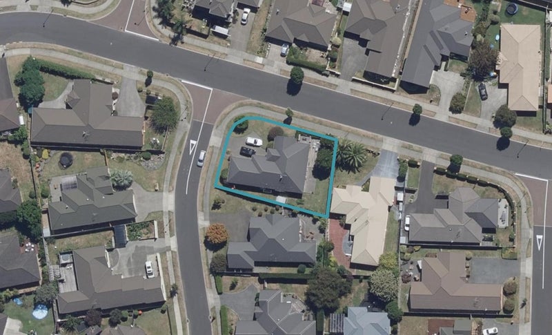 1 Lockhart Place, Rototuna, Hamilton - Carousel 1