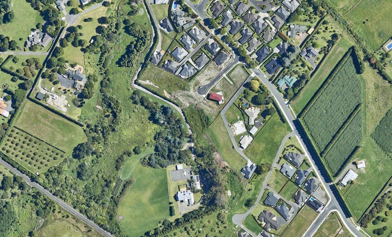 7 Ara Waione, OMOKOROA - Carousel 1