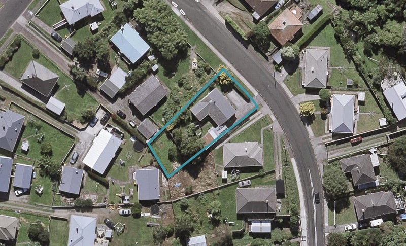 63 Parsons Street, Frankleigh Park, New Plymouth - Carousel 1