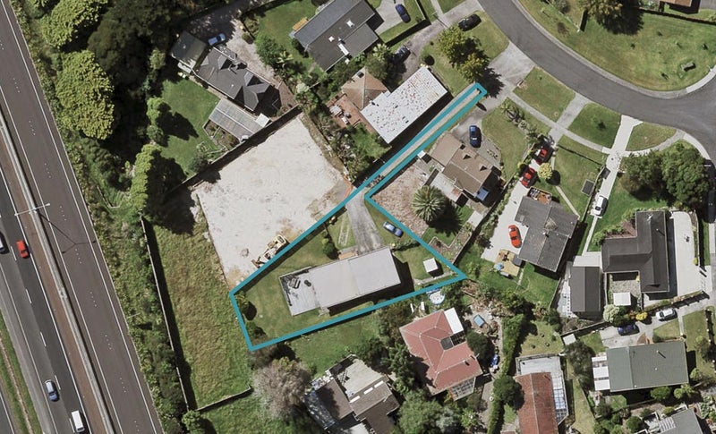 8 Baltimore Place, Forrest Hill, Auckland - Carousel 1