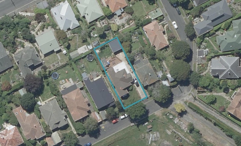37 Grandview Crescent, Opoho, Dunedin - Carousel 1