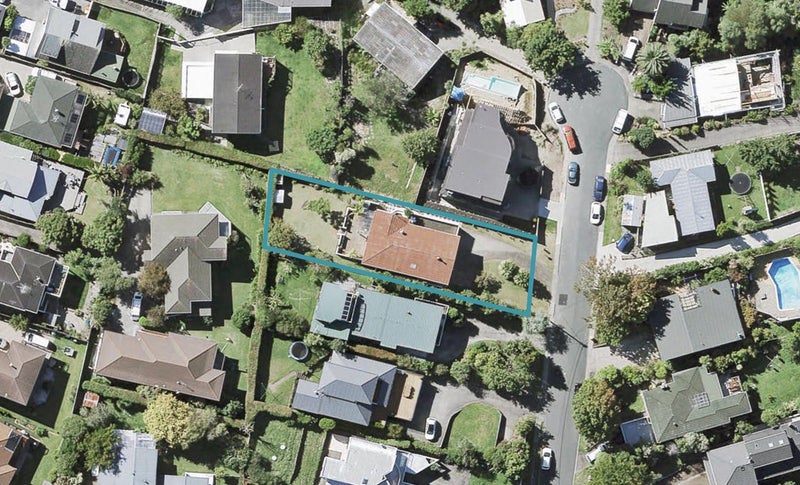 10 Beacon Avenue, Campbells Bay, Auckland - Carousel 1