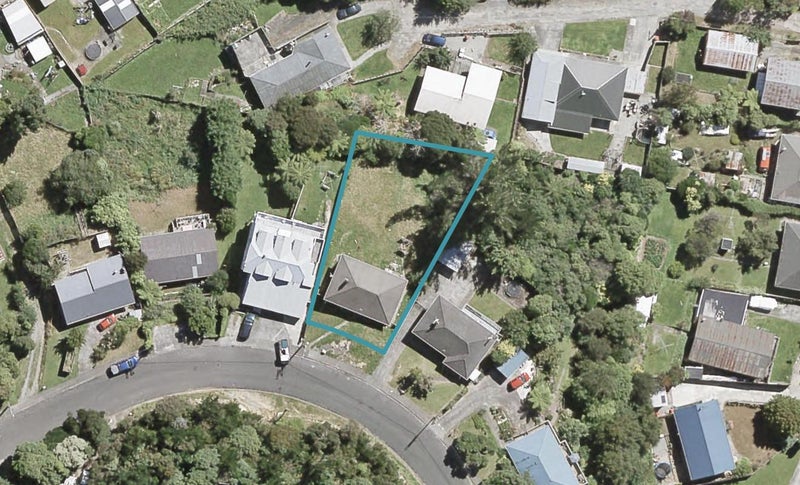 17 August Street, Stokes Valley, Lower Hutt - Carousel 1