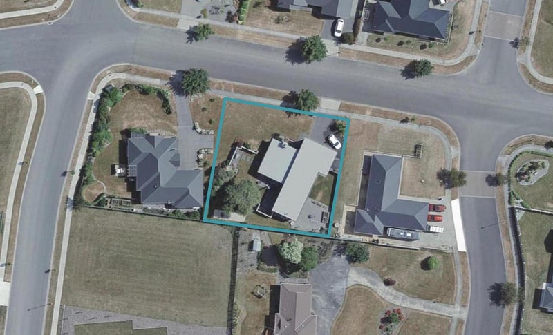 5 Cashmere Oaks Drive, Lansdowne, Masterton - Carousel 1