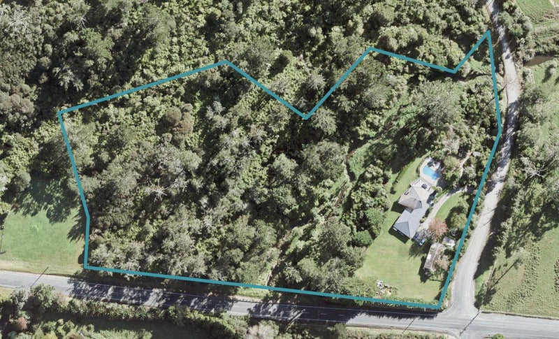 1 Gervin Road, Wainui, Silverdale - Carousel 1