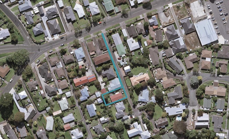 23H Wallath Road, Westown, New Plymouth - Carousel 1