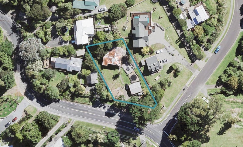 44 Victory Road, Laingholm, Auckland - Carousel 1