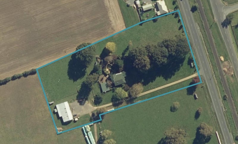 7172 State Highway 27, Waharoa - Carousel 1