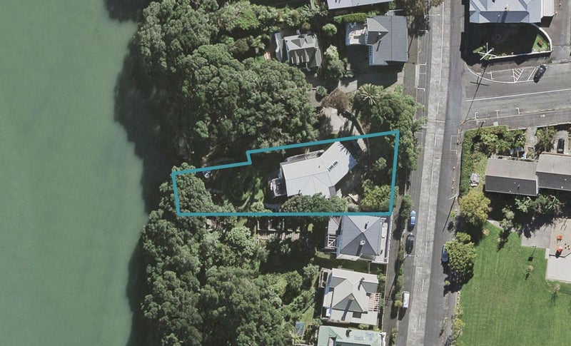 32 Queen Street, Northcote Point, Auckland - Carousel 1