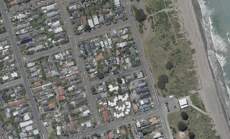 1/6 Drake Street, New Brighton, Christchurch - Carousel 1