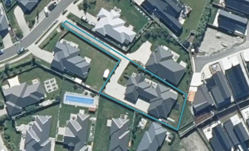 6 Cone Peak Close, Lake Hayes, Queenstown - Carousel 1