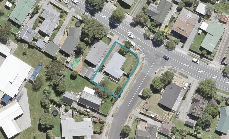 26 Gemstone Drive, Birchville, Upper Hutt - Carousel 1