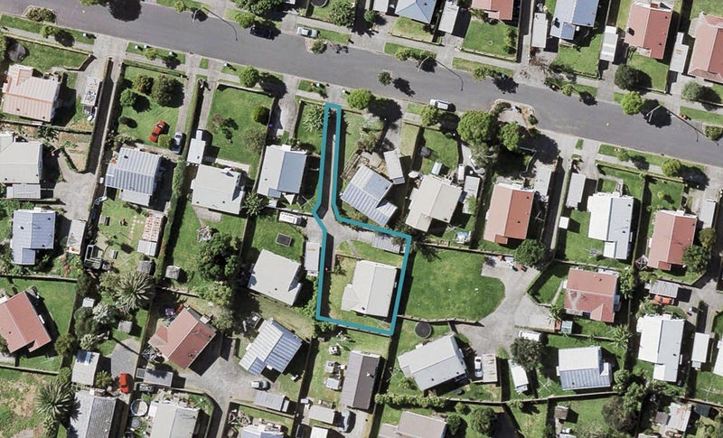 51C Maybury Street, Point England, Auckland - Carousel 1