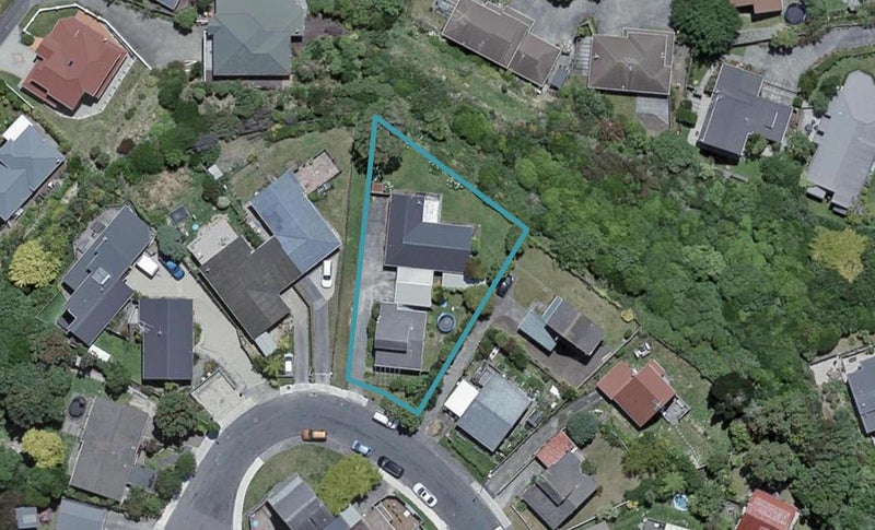 8B Anaheim Place, Churton Park, Wellington - Carousel 1