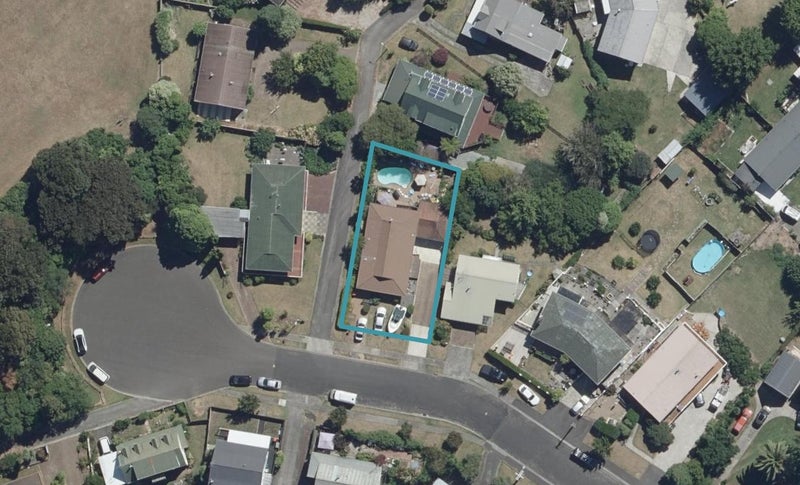 42 Mitcham Avenue, Forest Lake, Hamilton - Carousel 1