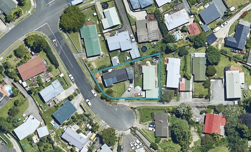 5A Luke Street, Brookfield, Tauranga - Carousel 1