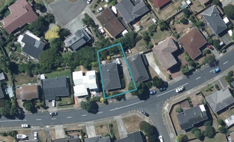 84 Tweed Road, Papakowhai, Porirua - Carousel 1